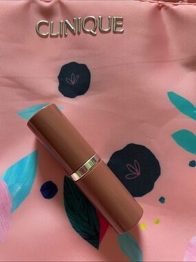 Clinique Bare Pop Lipstick